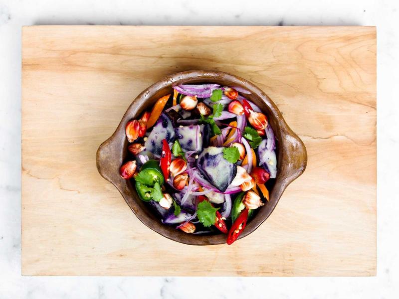 潮玩积木<br>球鞋抢购与限量盲盒资讯